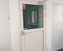 Wejście do korytarza pracowni USG i TK
